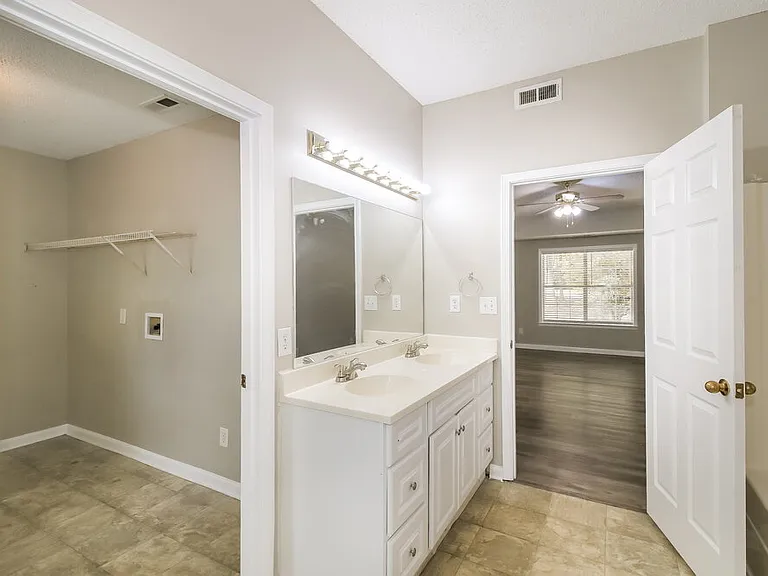 155 Byington Dr — Photo 16