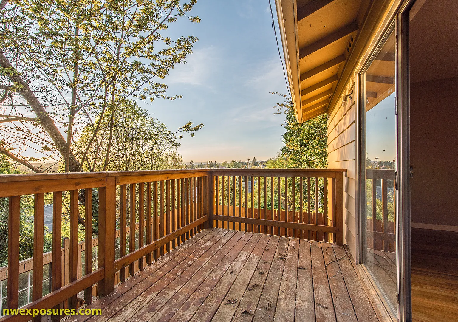 Charming Ashcreek 4BD/2BA Home w/ Dual Decks + Backyard +W/D Included + Pets Welcome!! — Photo 1