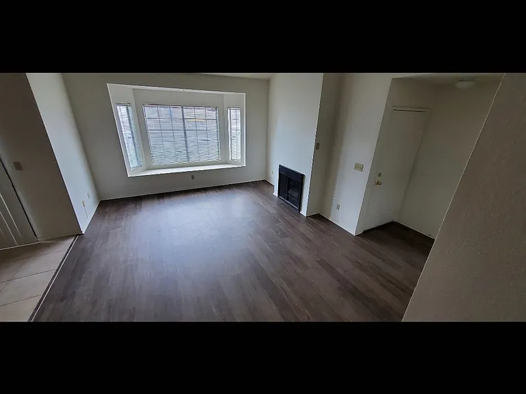 1839 E Avenue J10 #1 — Photo 3