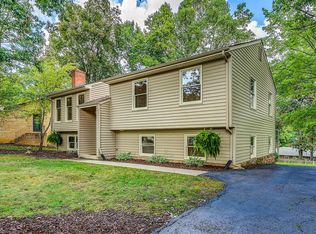 5329 Cherokee Hills Dr, Salem, VA 24153