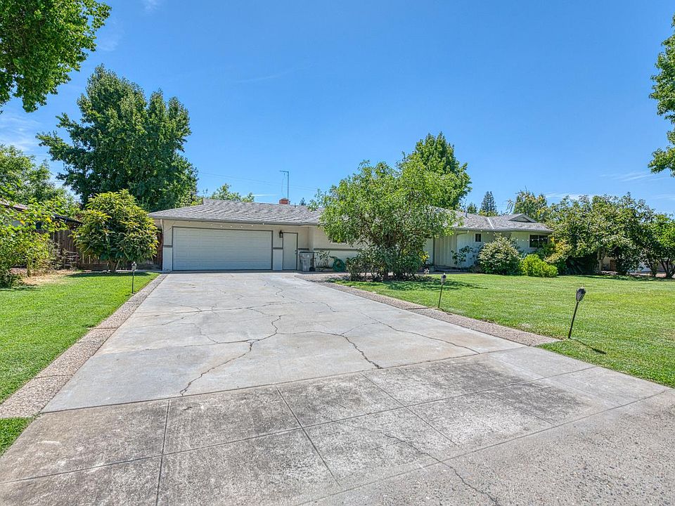 1st image of 1685 W San Ramon Ave