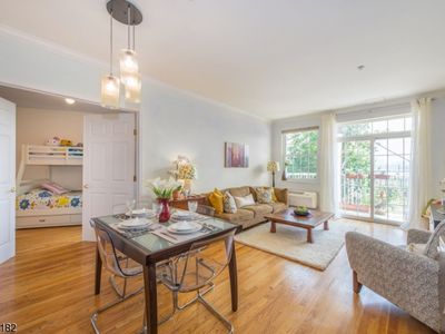 1100 River Rd APT 0206, Edgewater, NJ, 07020