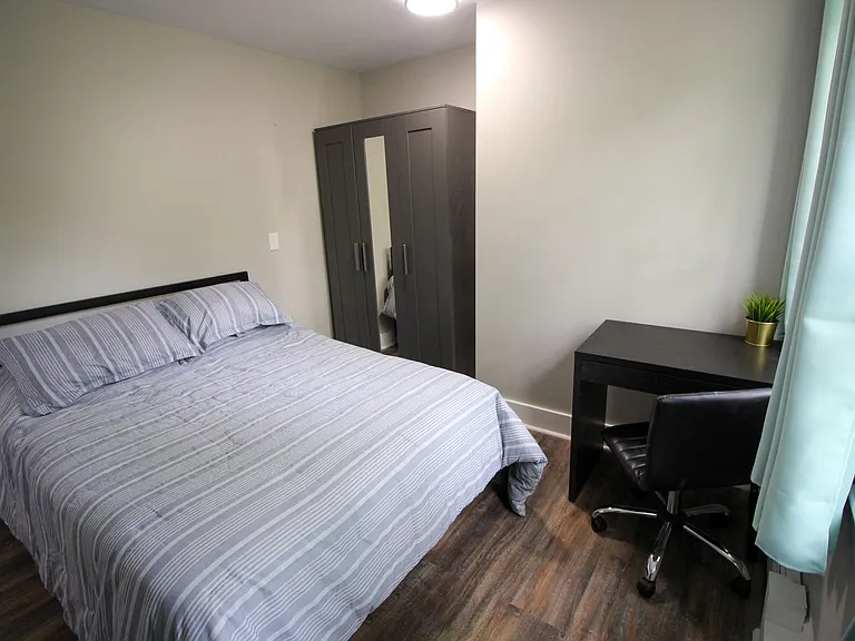 522 Stewart Ave — Photo 190