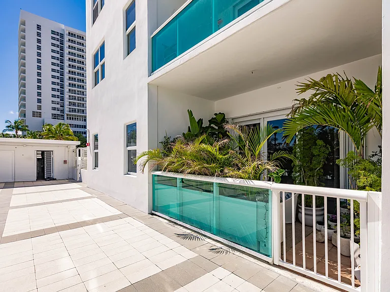 5001 Collins Ave #1K — Photo 16