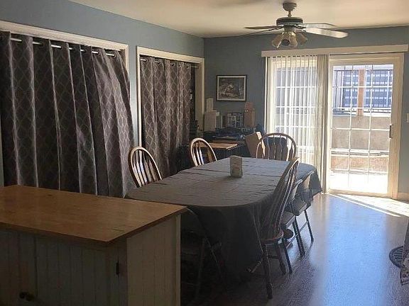3rd image of 817 Olive Ave