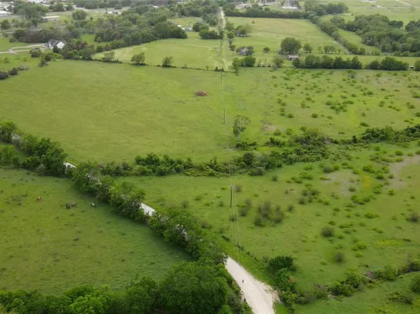 6348 County Road 122, Iola, TX 77861