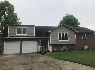 2305 Ironwood Ct, Clarksville, IN 47129