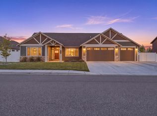 6079 Juneberry Dr, West Richland, WA 99353