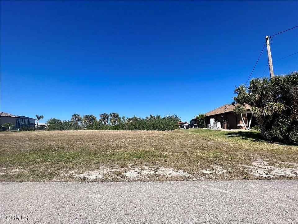 1st image of 4221 NW 20th Ter