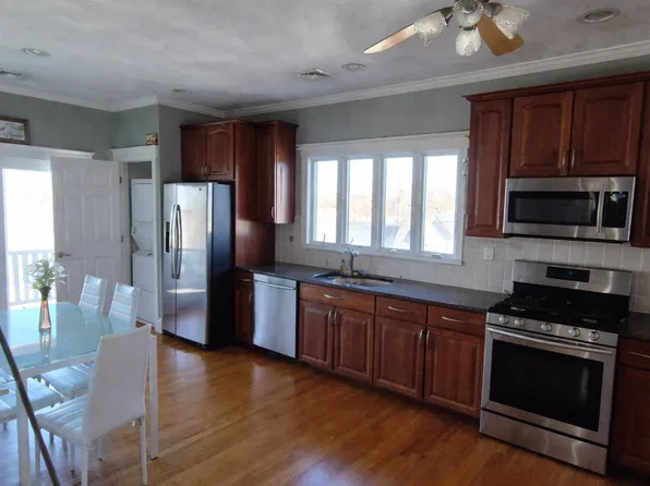 24 Oxford St Floor 2, Malden, MA 02148