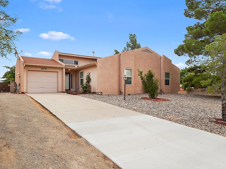 270 Littler Dr SE — Photo 1
