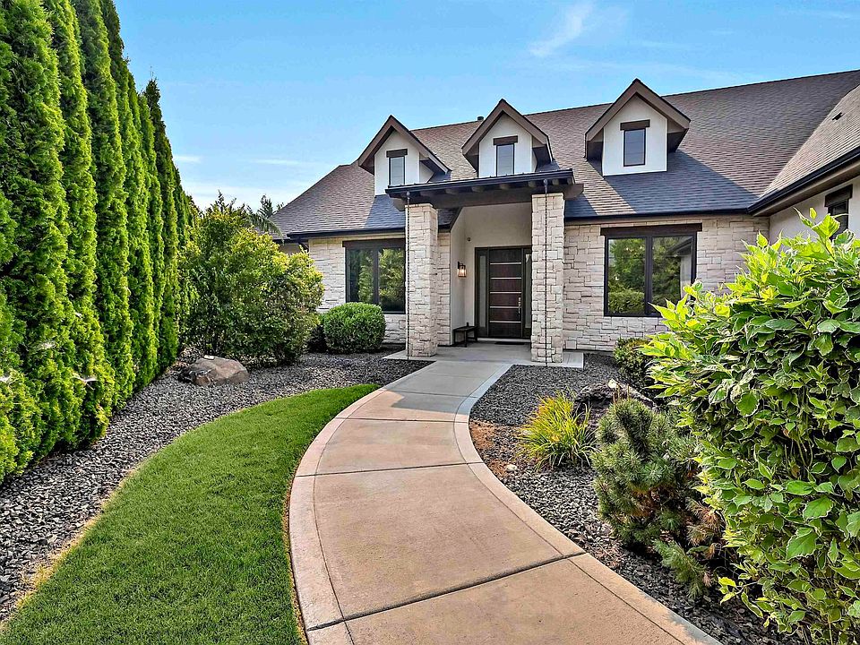 1st image of 3835 W Sugar Tree Ct