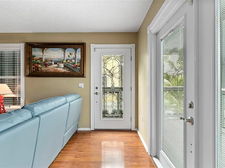2511 Avenue C #WEST — Photo 11