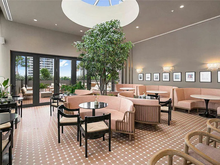 Building's Lounge