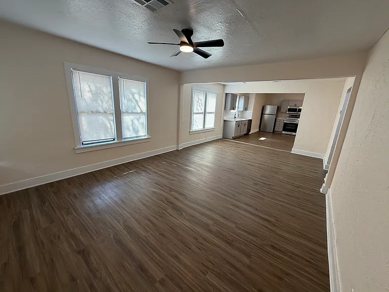 1507 NW Columbia Ave #A — Photo 2