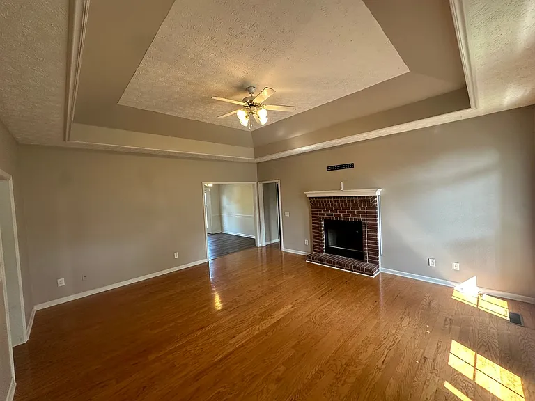 3222 Briarhill Ct — Photo 3