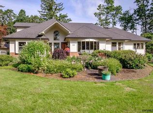 690 Shannon Dr NW, Albany, OR 97321