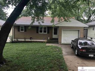 5812 N St, Omaha, NE 68117