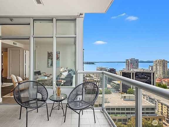 5th image of 588 Bell Street #2201S