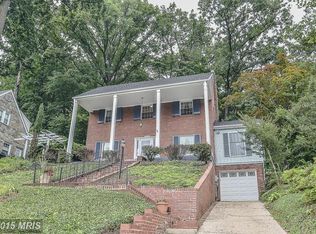 1005 27th St S, Arlington, VA 22202