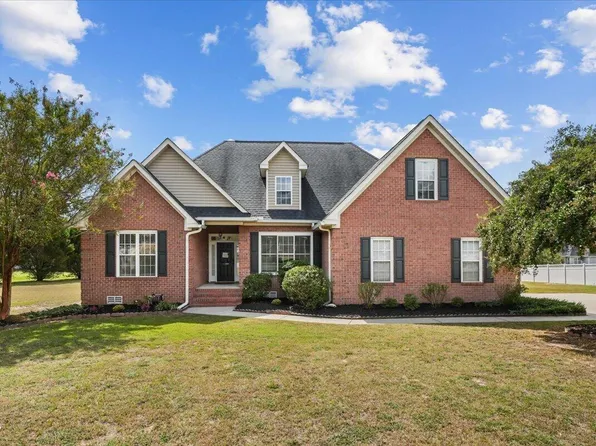208 Sevendales Dr, Goldsboro, NC 27534