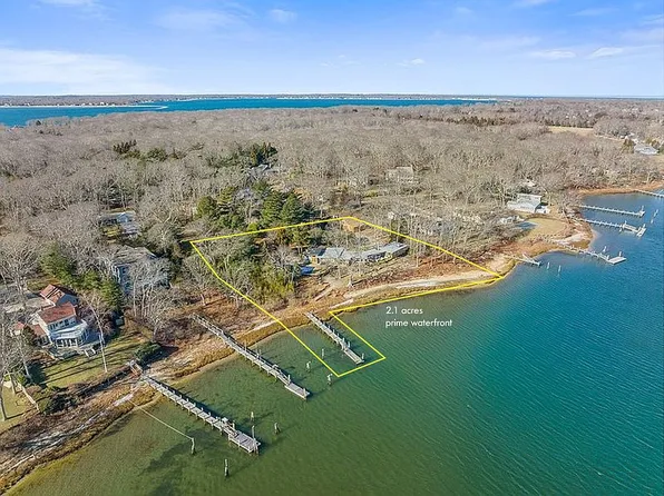 19 Bay Rd, Shelter Island, NY 11964