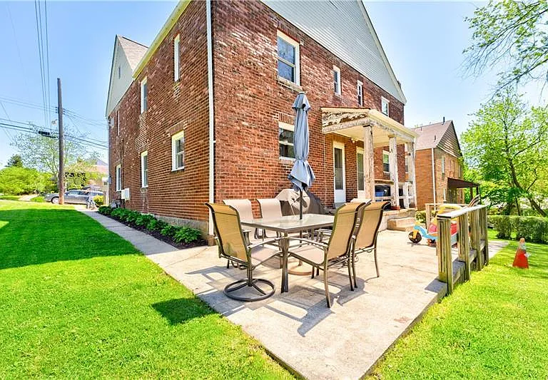 362 Questend Ave — Photo 7