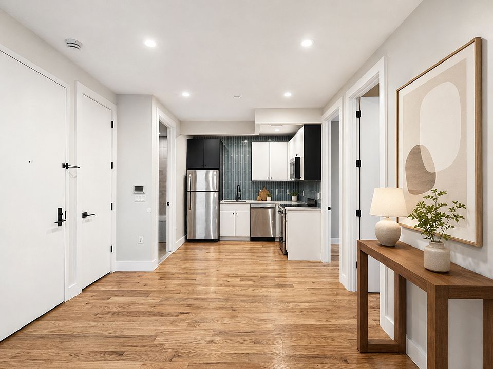 1st image of 104 E 51st St #4B