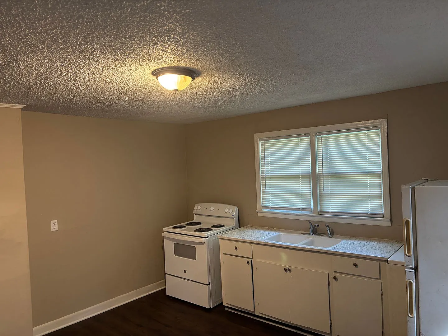 Affordable home 2/1 — Photo 3