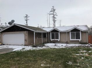 1113 Paul St, Oak Harbor, WA