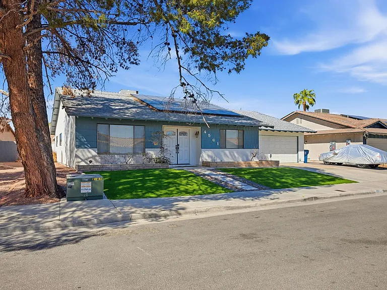 4561 Paseo El Rio Dr — Photo 34