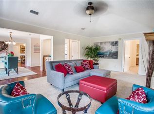 3434 Country Club Cir, Grand Prairie, TX 75052