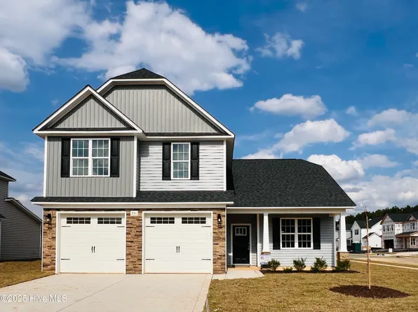 231 Watercress Lane, Raeford, NC 28376