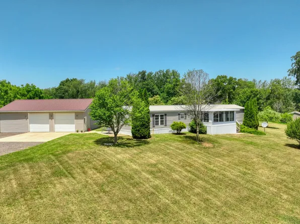 2752 W Mosherville Rd, Jonesville, MI 49250