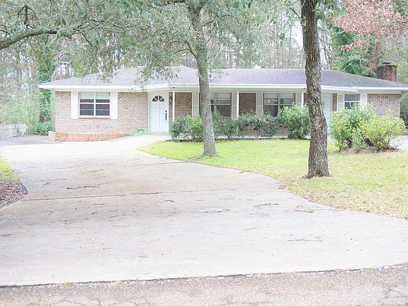 2nd image of 109 Parkdale Dr
