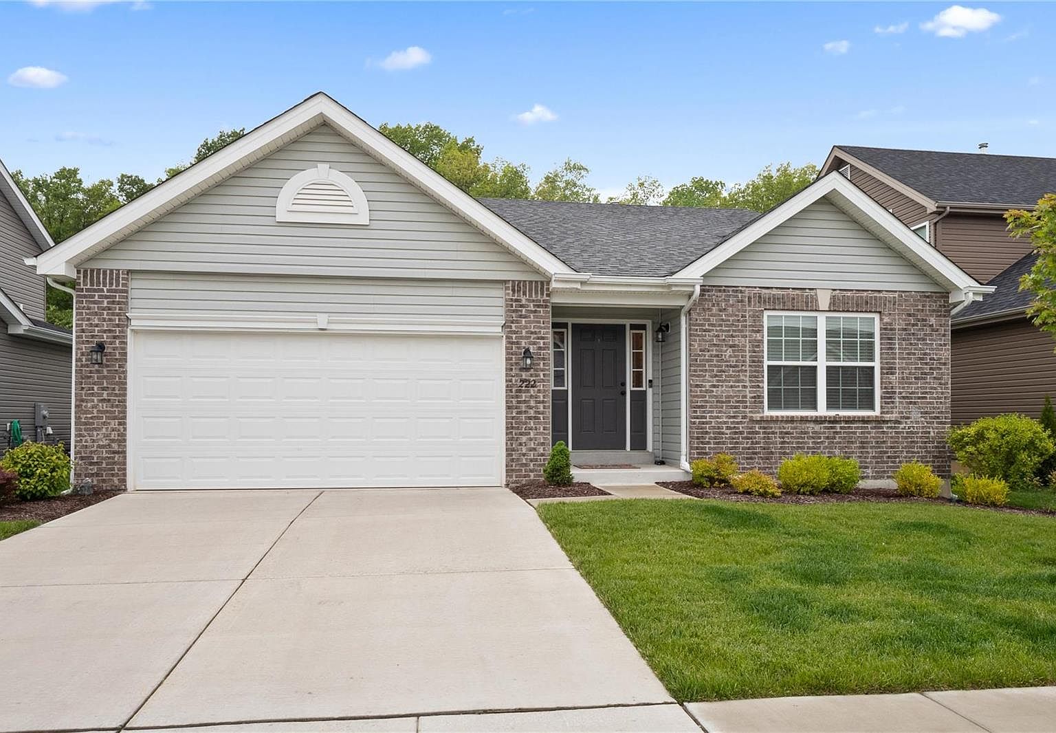 222 Winding Bluffs Ct, Fenton, MO 63026 Zillow