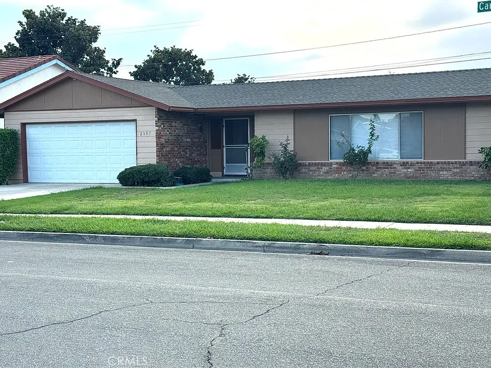 2307 Cartlen Dr