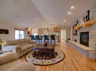 22433 Bluestone Ln, Morrison, CO 80465