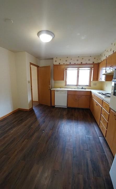 2nd image of 2518 Clay St