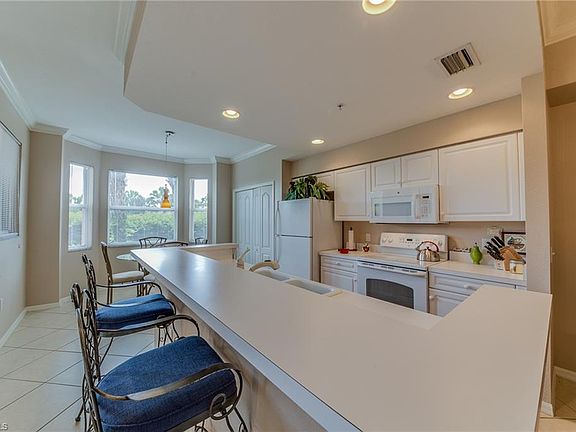 5th image of 20011 Barletta Ln Unit 2112