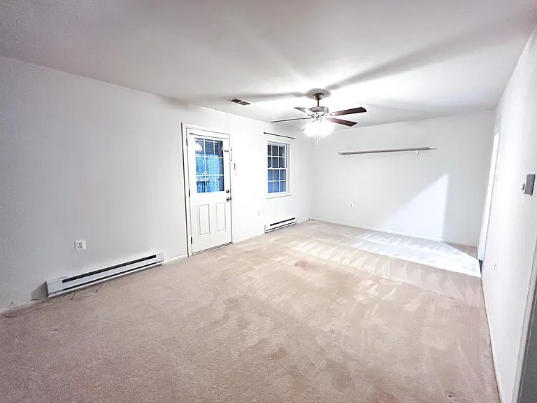 305 Rock Spring Dr SW — Photo 6