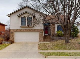 746 Pepper Dr, Iowa City, IA 52240