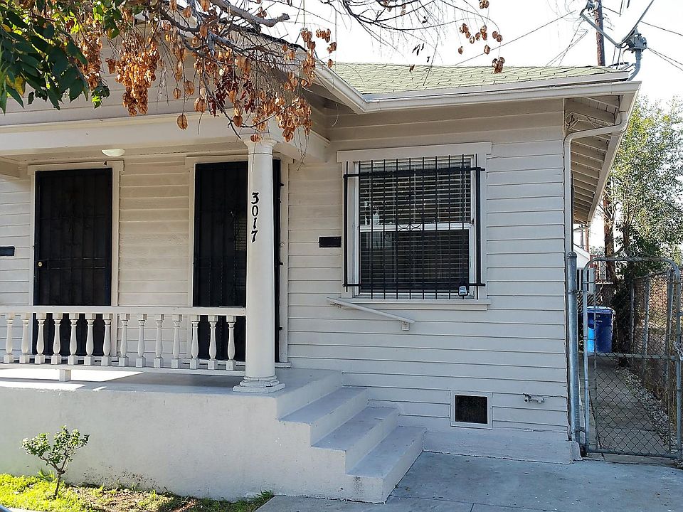 1st image of 3017 S St Andrews Pl