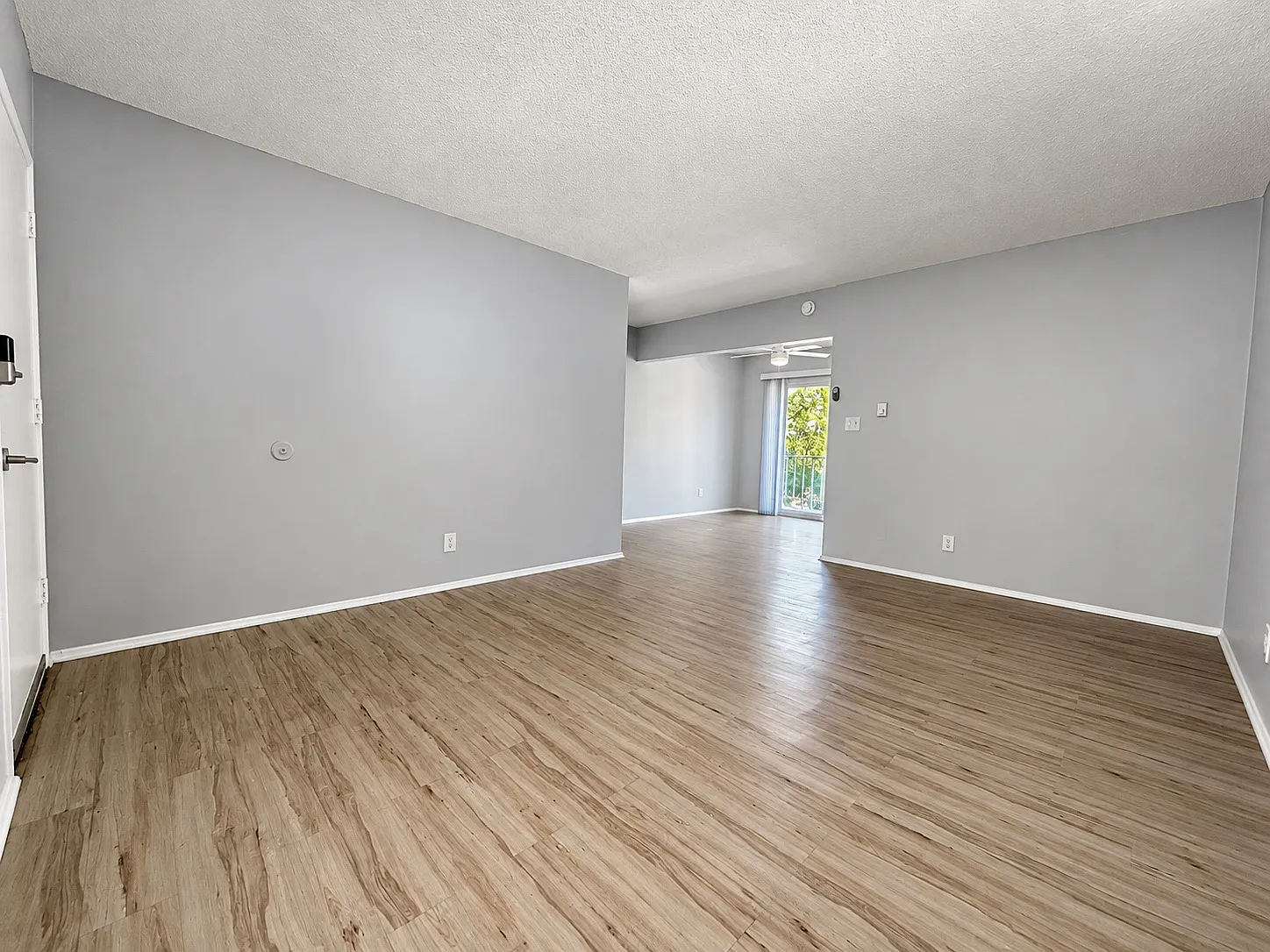 358 Lime Ave — Photo 2