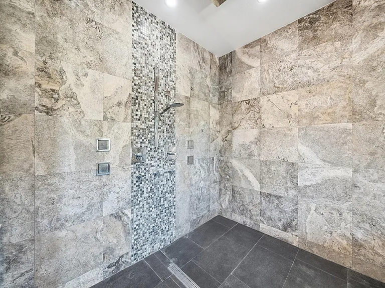 10270 SW 58th St — Photo 31