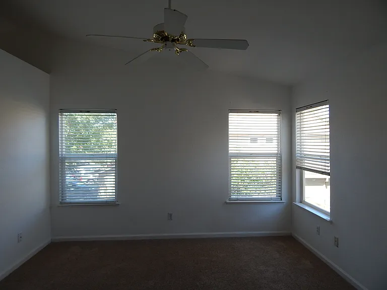 1607 Pastal Way — Photo 28