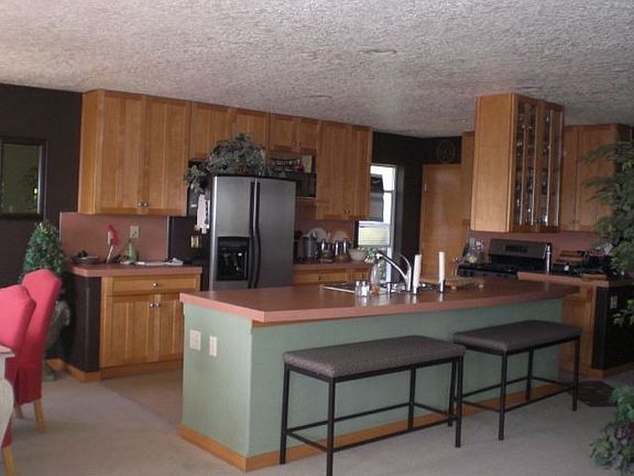 Spacious Kitchen