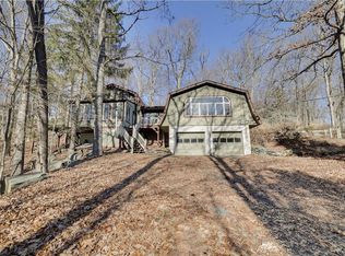 111 Bond Ct, Bushkill, PA 18324