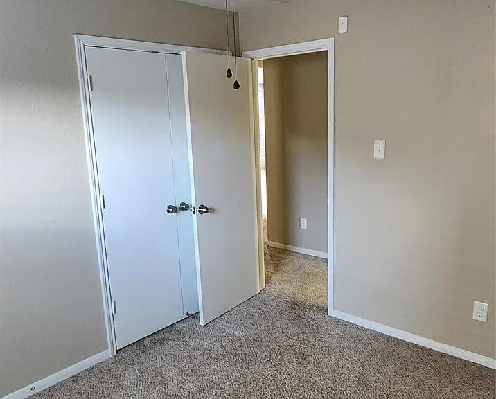 8830 Summerset Meadow Ct — Photo 23