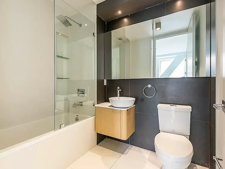 74 Maujer St #3C — Photo 5